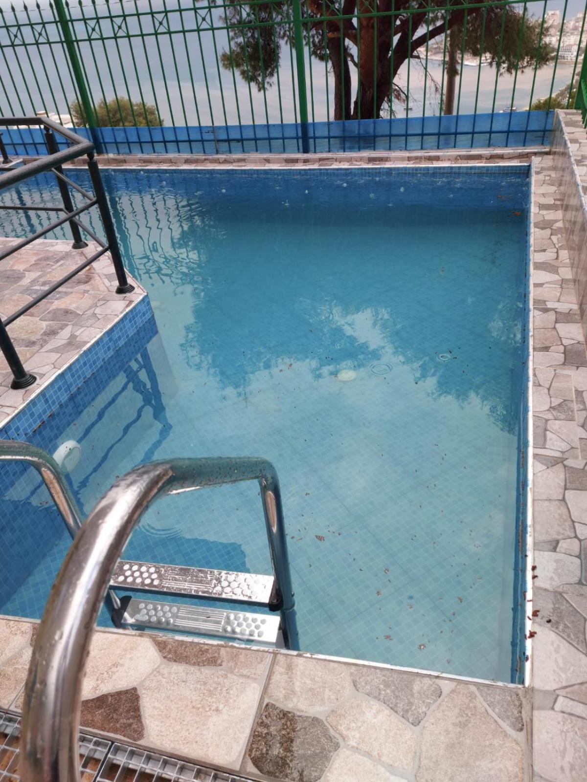 Villa Luiza Sarandë Exteriör bild
